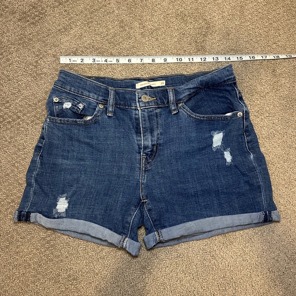 Distressed Levi Shorts